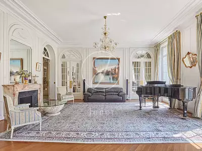 Appartement, 351,88 m²