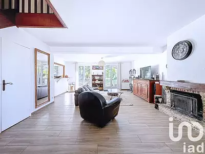 Maison, 167 m²