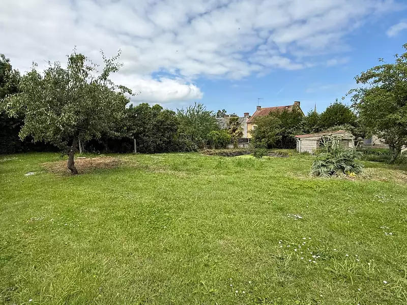 Terrain, 898 m²