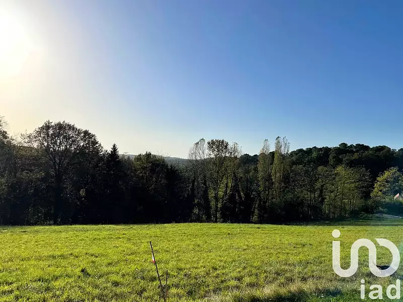 Terrain, 2 704 m²