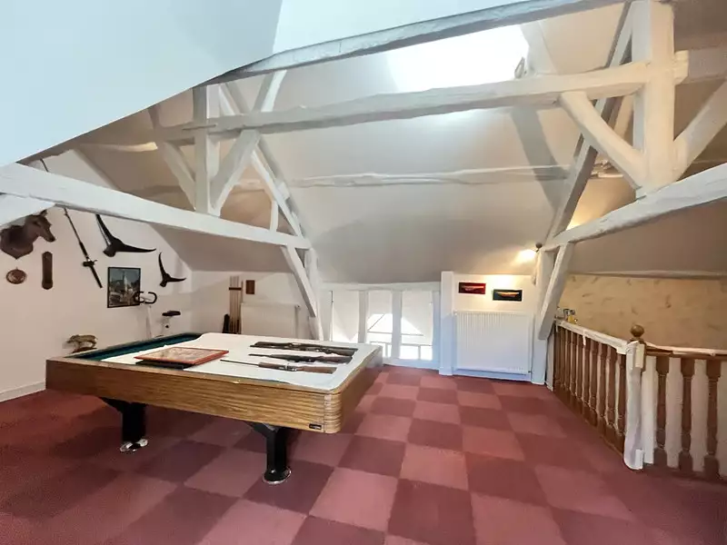 Maison, 290 m²