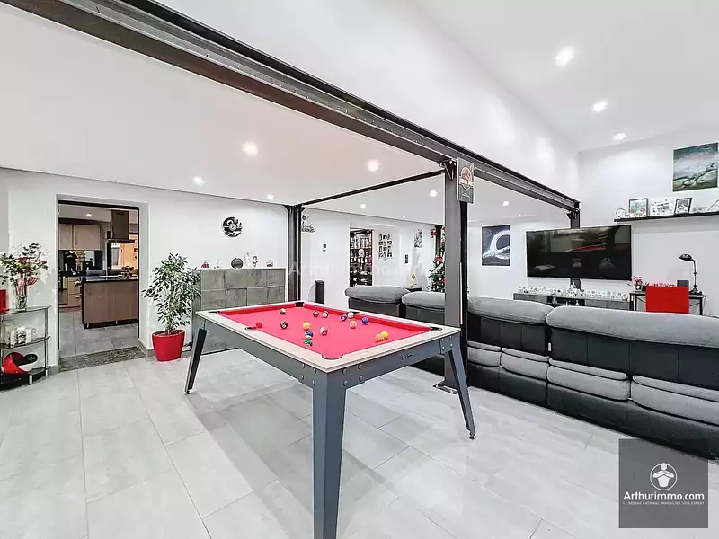 Maison, 195 m²