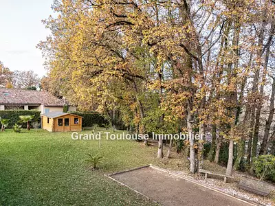 Maison, 240 m²