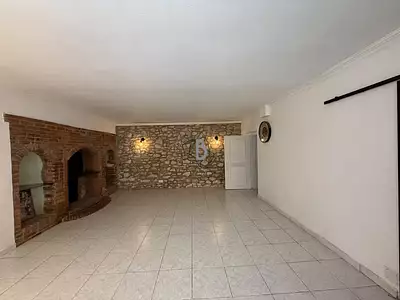 Maison, 248 m²