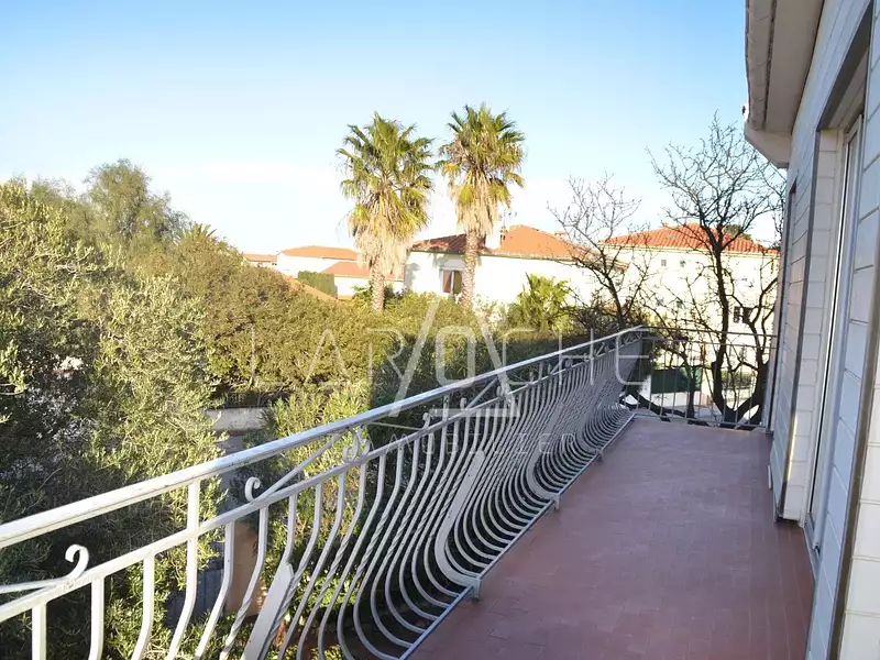 Maison, 163 m²