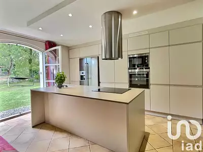 Maison, 332 m²