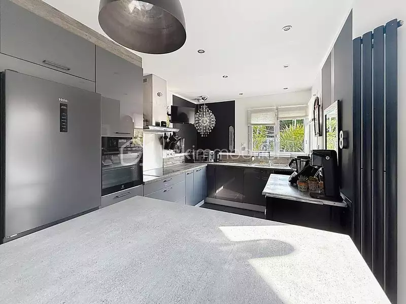 Maison, 180 m²
