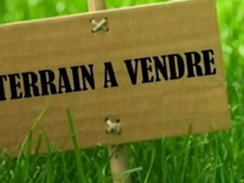 Terrain, 1 920 m²