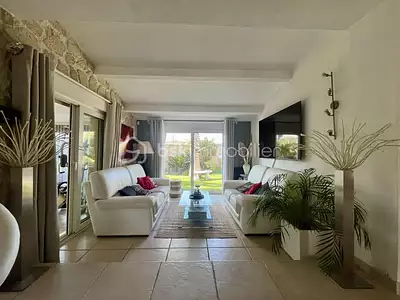 Maison, 180 m²