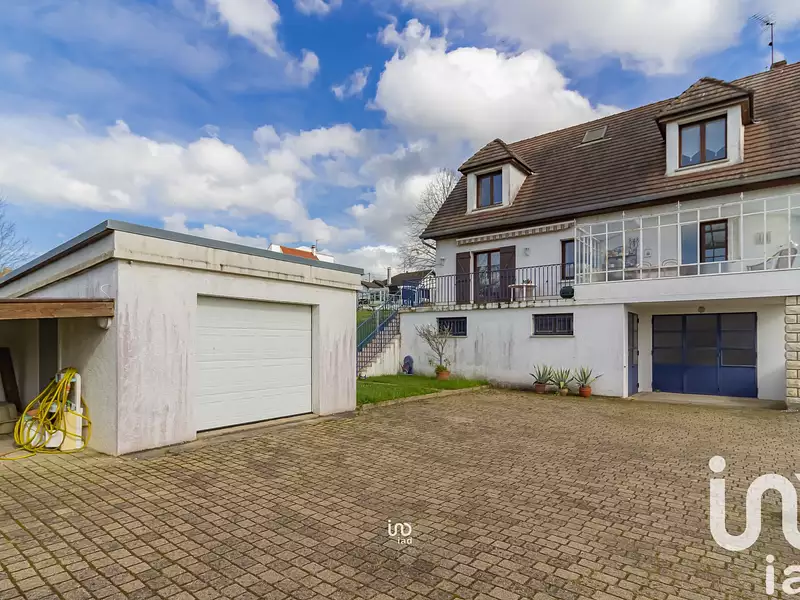 Maison, 176 m²