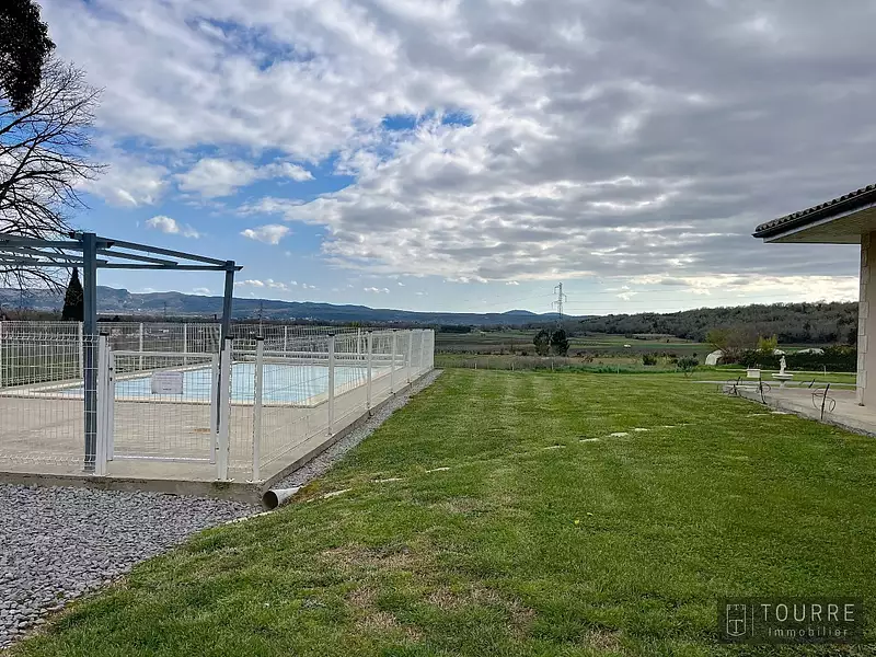 Maison, 559 m²
