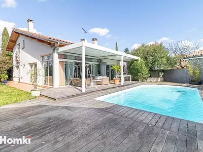 Maison, 241 m²
