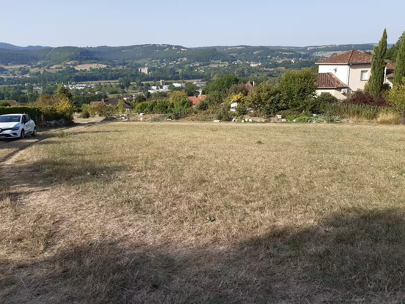 Terrain, 2 830 m²