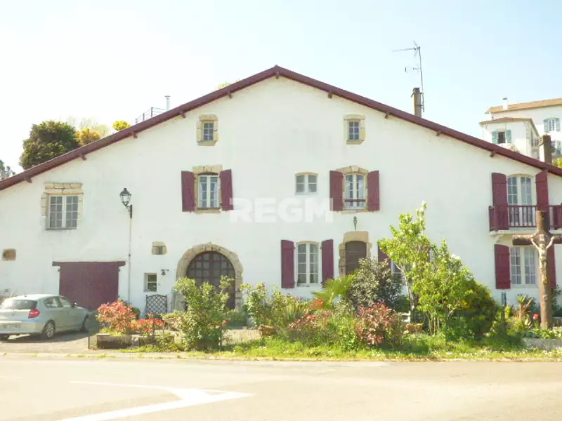 Maison, 400 m²