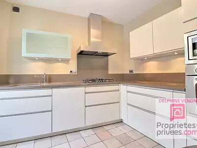Maison, 201 m²