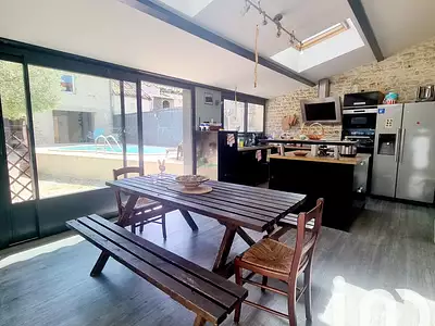 Maison, 235 m²