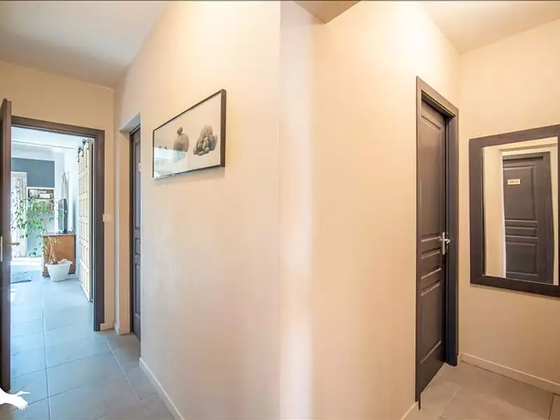 Maison, 191 m²