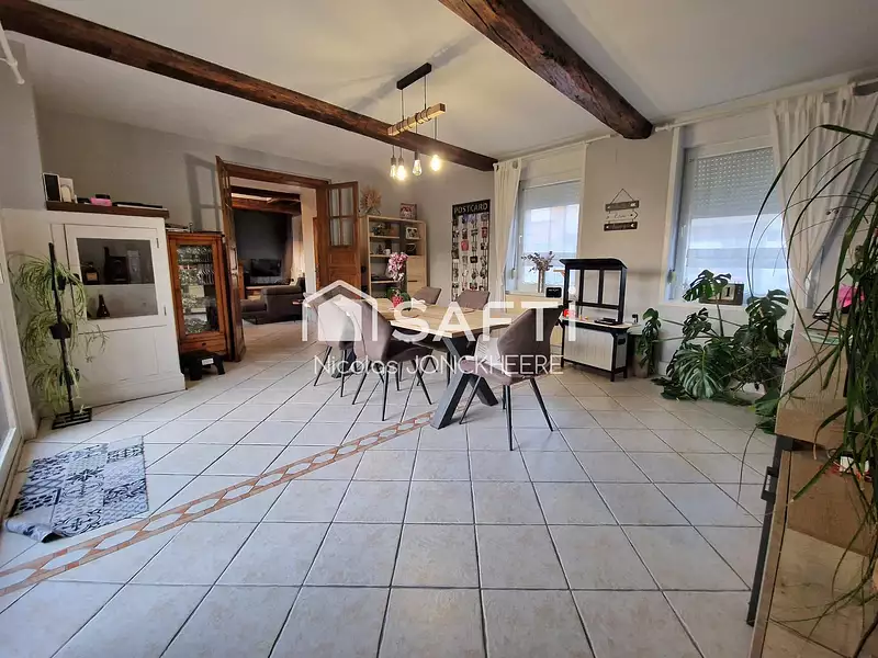 Maison, 182 m²