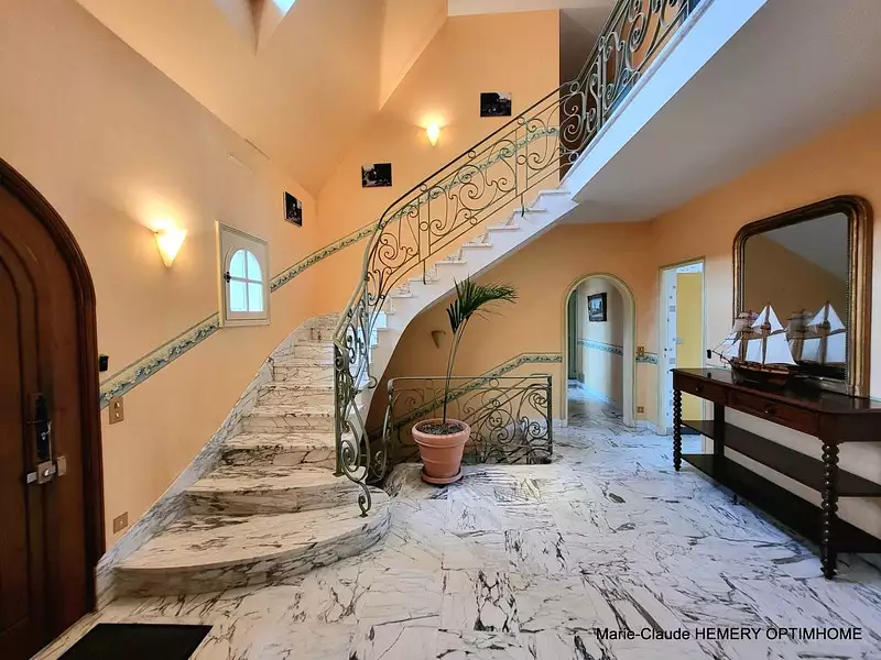 Maison, 267 m²