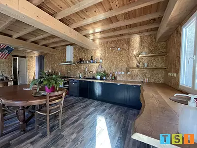 Maison, 170 m²