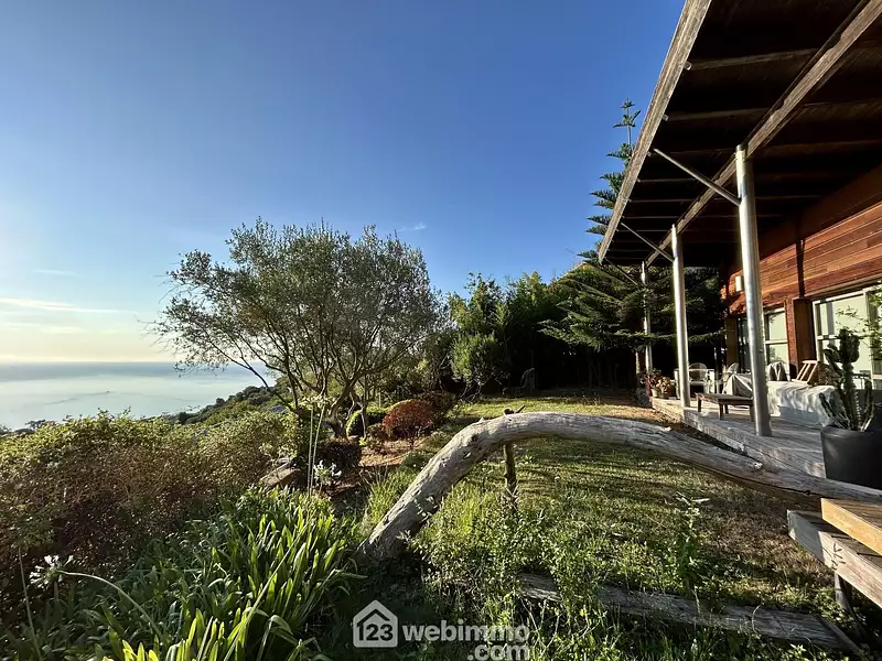 Maison, 165 m²