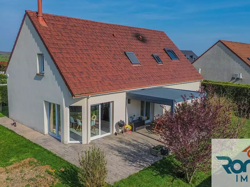 Maison, 146 m²