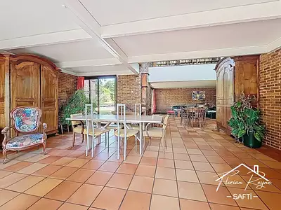 Maison, 211 m²