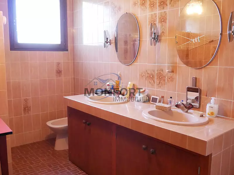 Maison, 141 m²