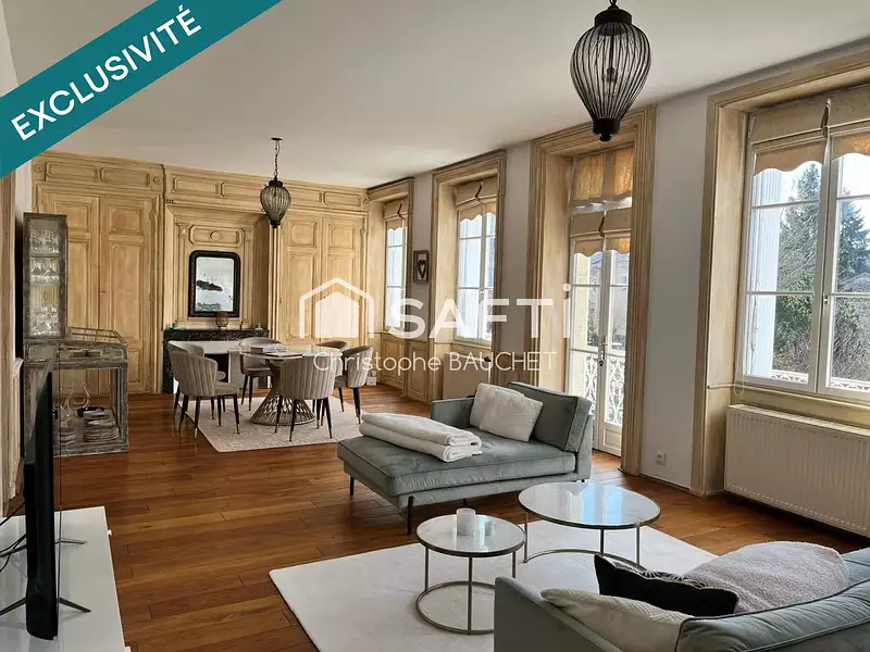 Maison, 275 m²