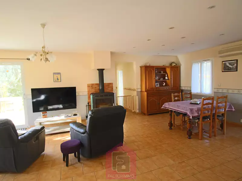 Maison, 147 m²
