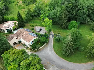 Maison, 242 m²
