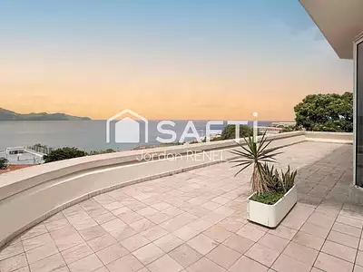 Maison, 3 890 m²