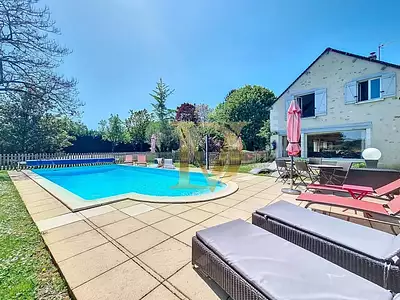 Maison, 350 m²