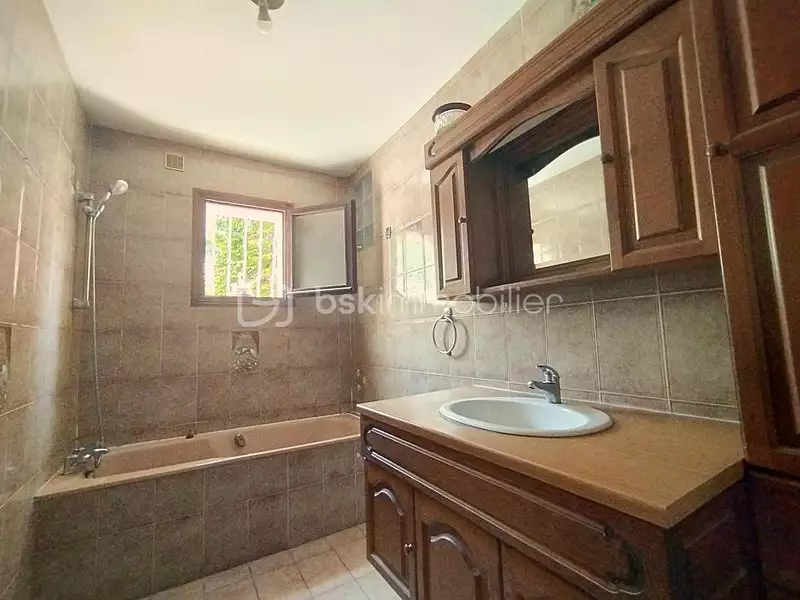 Maison, 174 m²