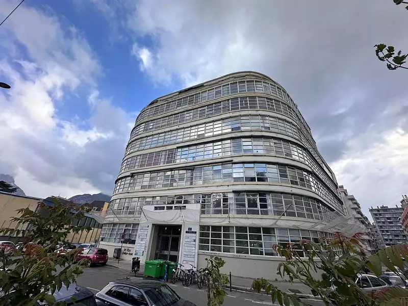 Divers, 390 m²
