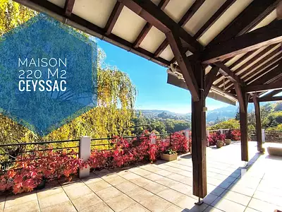 Maison, 220 m²