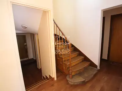 Immeuble, 699,44 m²