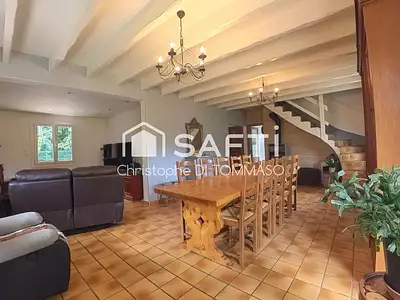 Maison, 163 m²