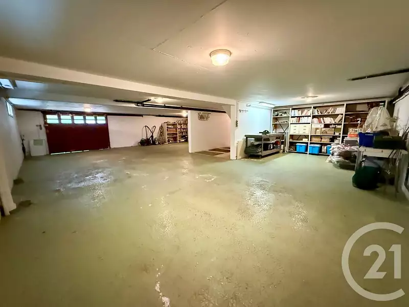 Maison, 215 m²