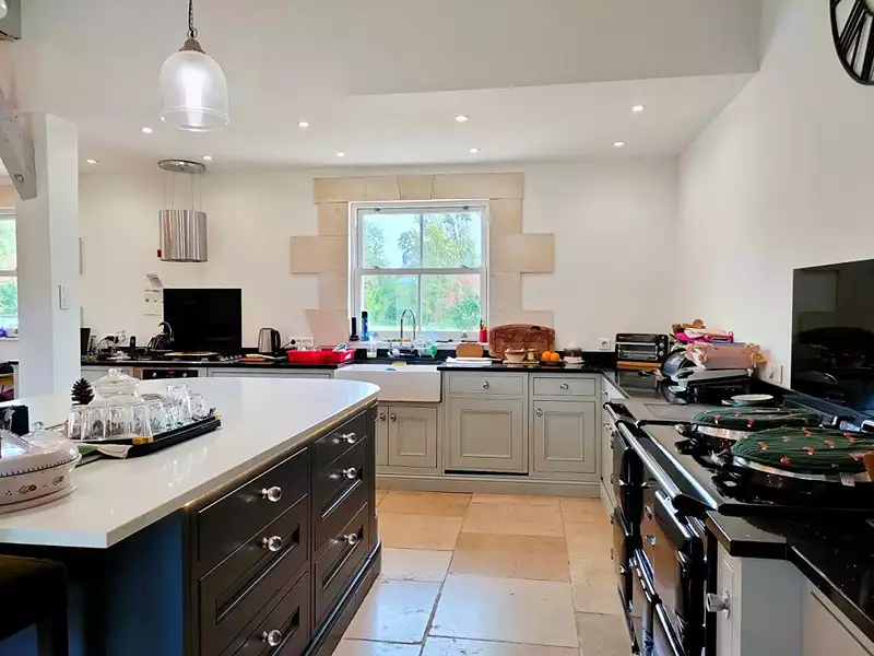 Maison, 280 m²