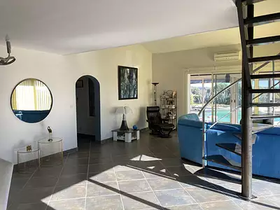 Maison, 275 m²
