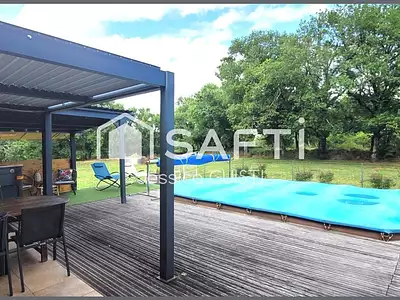Maison, 240 m²