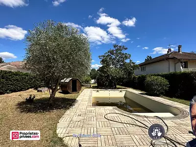Maison, 215 m²