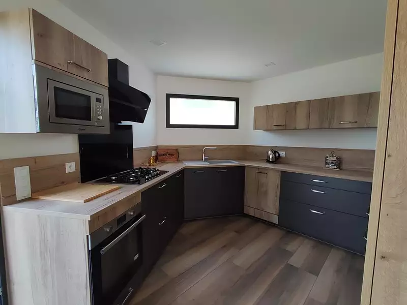 Maison, 255 m²