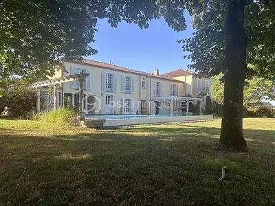 Maison, 600 m²