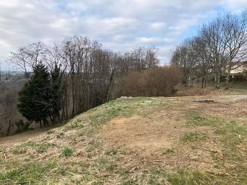 Terrain, 1 670 m²