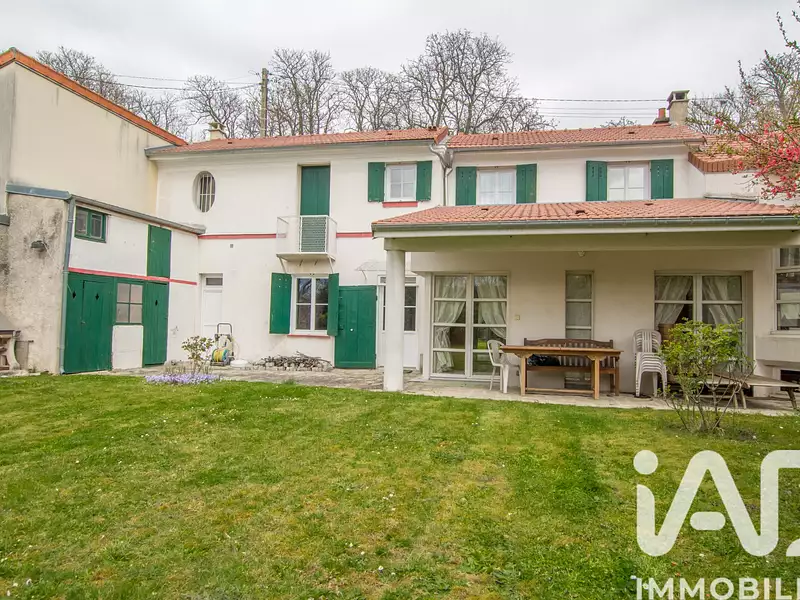 Maison, 175 m²