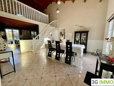 Maison, 168 m²