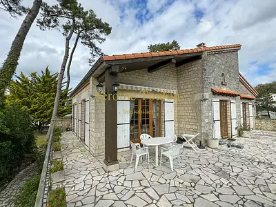 Maison, 195 m²