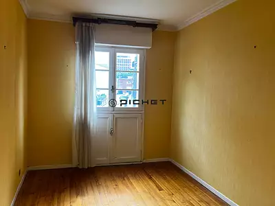 Immeuble, 120 m²